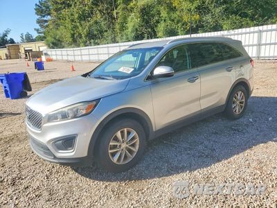 2017 KIA SORENTO LX 5XYPG4A34HG267884 - główne zdjęcie licytacji z USA - miniatura