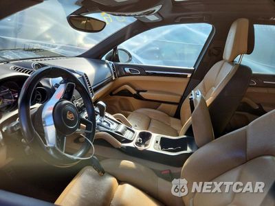 Zdjęcie 7 z 12 samochodu: 2018 PORSCHE CAYENNE SE HYBRID PLATINUM VIN:WP1AE2A21JLA70509 - miniatura
