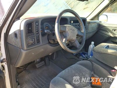 Zdjęcie 8 z 12 samochodu: 2004 CHEVROLET SILVERADO K1500 VIN:1GCEK14T54Z198070 - miniatura