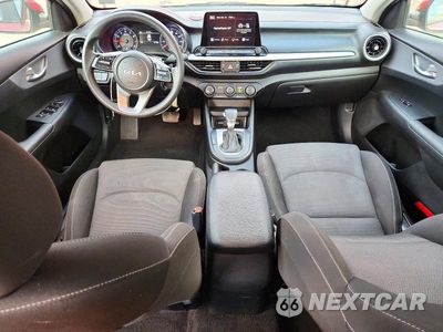 Zdjęcie 8 z 13 samochodu: 2023 KIA FORTE LXS VIN:3KPF24AD6PE571202 - miniatura