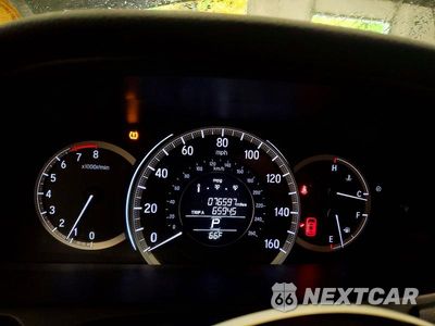 Zdjęcie 9 z 12 samochodu: 2017 HONDA ACCORD LX VIN:1HGCR2F30HA287606 - miniatura