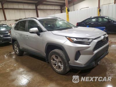 Czwarte zdjęcie samochodu z boku: 2023 TOYOTA RAV4 XLE VIN:2T3P1RFV4PW404072 - miniatura