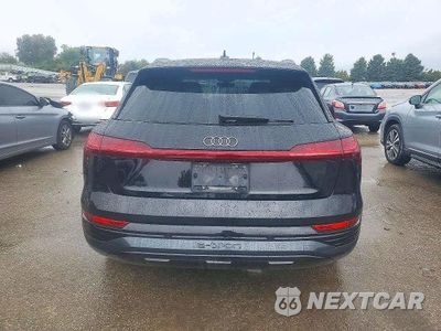 Zdjęcie 7 z 13 samochodu: 2024 AUDI Q8 E-TRON PRESTIGE VIN:WA16ABGE7RB013635 - miniatura