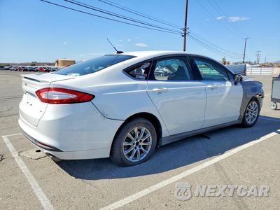 Trzecie zdjęcie samochodu z tyłu: 2015 FORD FUSION S VIN:3FA6P0G74FR294588 - miniatura