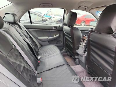Zdjęcie 10 z 12 samochodu: 2005 HONDA ACCORD HYBRID VIN:JHMCN36445C010903 - miniatura