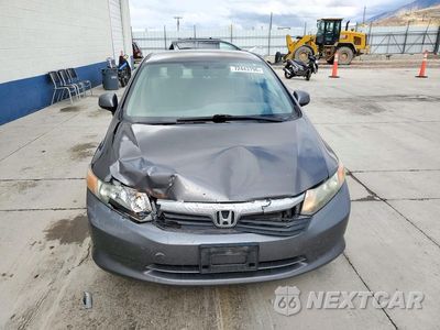 Piąte zdjęcie samochodu w środku: 2012 HONDA CIVIC LX VIN:2HGFB2F54CH581670 - miniatura