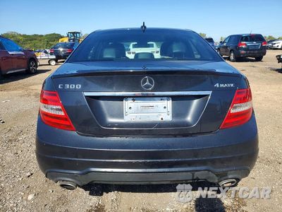Zdjęcie 6 z 13 samochodu: 2012 MERCEDES-BENZ C 300 4MATIC VIN:WDDGF8BB1CR227343 - miniatura
