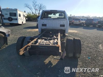 Zdjęcie 6 z 12 samochodu: 2019 FORD F550 SUPER - TRUCK CAB AND CHASSIS VIN:1FDUF5GY2KEF21862 - miniatura