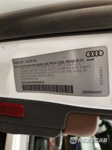 Zdjęcie 12 z 12 samochodu: 2017 AUDI A4 PREMIUM VIN:WAUANAF45HN043976 - miniatura