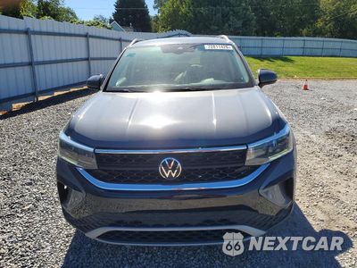 Piąte zdjęcie samochodu w środku: 2022 VOLKSWAGEN TAOS SE VIN:3VVYX7B20NM096952 - miniatura