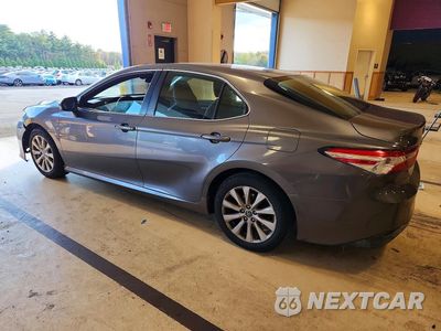 Drugie zdjęcie samochodu z przodu: 2018 TOYOTA CAMRY LE VIN:4T1B11HK0JU101627 - miniatura