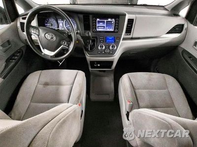Zdjęcie 8 z 13 samochodu: 2020 TOYOTA SIENNA L 7-PASSENGER VIN:5TDZZ3DC0LS042477 - miniatura