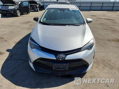 Piąte zdjęcie samochodu w środku: 2018 TOYOTA COROLLA LE VIN:2T1BURHE2JC052030 - miniatura