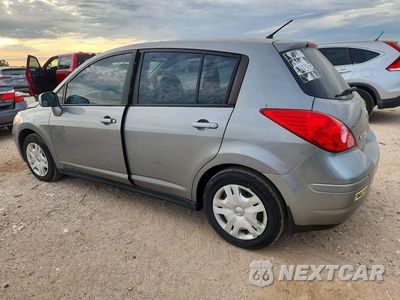 Drugie zdjęcie samochodu z przodu: 2012 NISSAN VERSA 1.8 S VIN:3N1BC1CP1CK812406 - miniatura