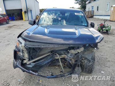 Piąte zdjęcie samochodu w środku: 2022 CHEVROLET SILVERADO K1500 VIN:3GCUDAED5NG586415 - miniatura