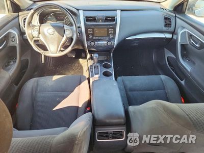 Zdjęcie 8 z 12 samochodu: 2015 NISSAN ALTIMA 2.5 SV VIN:1N4AL3AP1FC194589 - miniatura