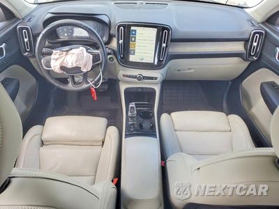 Zdjęcie 8 z 13 samochodu: 2019 VOLVO XC40 T5 INSCRIPTION VIN:YV4162UL3K2147159 - miniatura