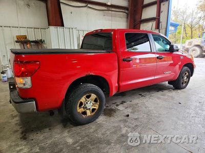 Trzecie zdjęcie samochodu z tyłu: 2011 TOYOTA TUNDRA CREWMAX SR5 VIN:5TFDY5F14BX184120 - miniatura