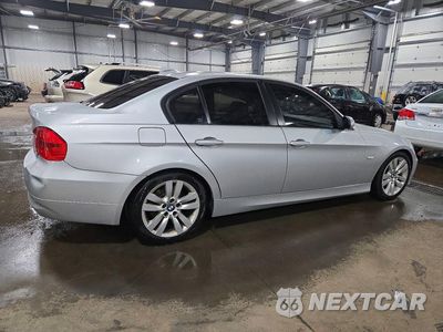 Trzecie zdjęcie samochodu z tyłu: 2006 BMW 325 I VIN:WBAVB13506PS64927 - miniatura