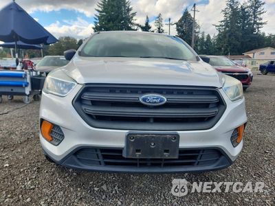 Piąte zdjęcie samochodu w środku: 2017 FORD ESCAPE S VIN:1FMCU0F78HUC14255 - miniatura