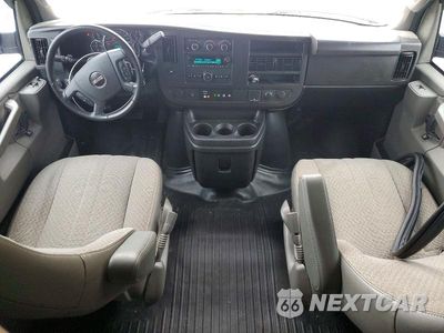 Zdjęcie 8 z 13 samochodu: 2022 GMC SAVANA G2500 VIN:1GTW7AF73N1240399 - miniatura