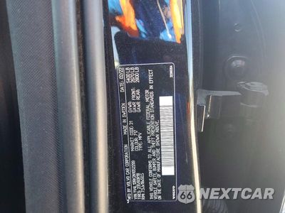 Zdjęcie 13 z 13 samochodu: 2022 VOLVO XC60 B5 MOMENTUM VIN:YV4L12RK2N1052299 - miniatura