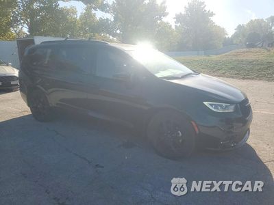 Czwarte zdjęcie samochodu z boku: 2025 CHRYSLER PACIFICA LIMITED VIN:2C4RC1GG0SR548564 - miniatura