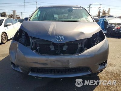 Piąte zdjęcie samochodu w środku: 2014 TOYOTA SIENNA LE VIN:5TDKK3DC4ES443216 - miniatura