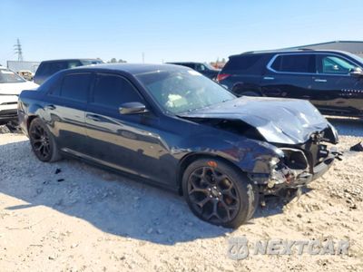 Czwarte zdjęcie samochodu z boku: 2019 CHRYSLER 300 S VIN:2C3CCABG8KH686120 - miniatura