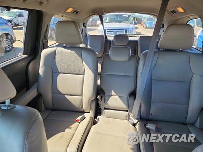 Zdjęcie 10 z 13 samochodu: 2017 HONDA ODYSSEY EXL VIN:5FNRL5H69HB011015 - miniatura