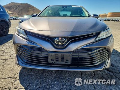 Piąte zdjęcie samochodu w środku: 2020 TOYOTA CAMRY LE VIN:4T1C11AK6LU963798 - miniatura