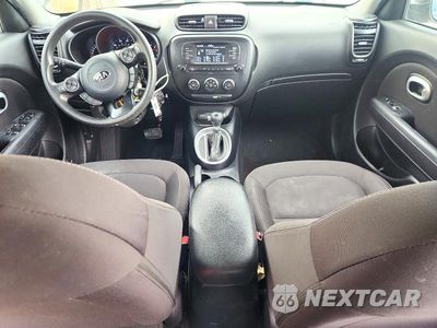 Zdjęcie 8 z 12 samochodu: 2018 KIA SOUL BASE VIN:KNDJN2A21J7588632 - miniatura