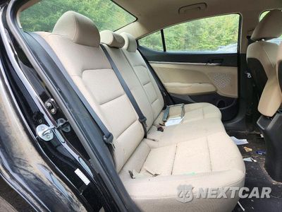Zdjęcie 10 z 12 samochodu: 2017 HYUNDAI ELANTRA SE VIN:KMHD74LF3HU090331 - miniatura