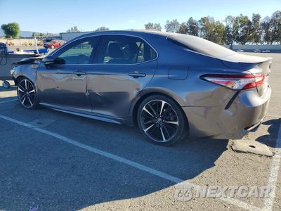 Drugie zdjęcie samochodu z przodu: 2018 TOYOTA CAMRY XSE VIN:4T1B61HK8JU501906 - miniatura