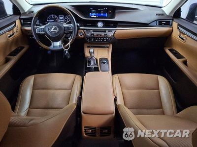 Zdjęcie 8 z 12 samochodu: 2016 LEXUS ES 350 VIN:58ABK1GG2GU025002 - miniatura