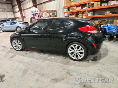 Drugie zdjęcie samochodu z przodu: 2013 HYUNDAI VELOSTER BASE VIN:KMHTC6AD6DU130920 - miniatura