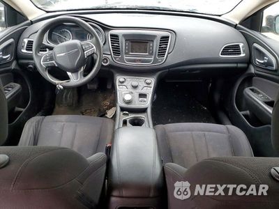 Zdjęcie 8 z 12 samochodu: 2015 CHRYSLER 200 LIMITED VIN:1C3CCCAB2FN572032 - miniatura