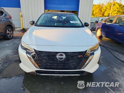Piąte zdjęcie samochodu w środku: 2024 NISSAN SENTRA SR VIN:3N1AB8DV0RY331170 - miniatura