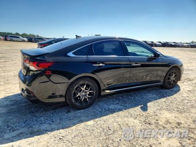 Trzecie zdjęcie samochodu z tyłu: 2018 HYUNDAI SONATA LIMITED 2.0T VIN:5NPE34ABXJH699680 - miniatura