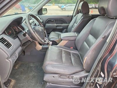 Zdjęcie 7 z 14 samochodu: 2006 HONDA PILOT EX VIN:2HKYF18576H544112 - miniatura