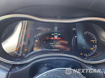 Zdjęcie 9 z 13 samochodu: 2015 JEEP GRAND CHEROKEE LAREDO VIN:1C4RJFAG5FC947951 - miniatura