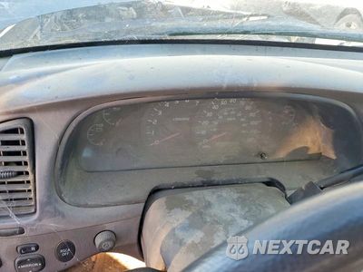 Zdjęcie 9 z 12 samochodu: 2005 TOYOTA TUNDRA DOUBLE CAB SR5 VIN:5TBDT44105S473378 - miniatura