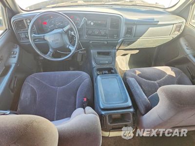 Zdjęcie 8 z 12 samochodu: 2001 GMC NEW SIERRA K1500 VIN:1GTEK19T61E324576 - miniatura
