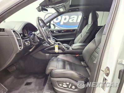 Zdjęcie 7 z 13 samochodu: 2020 PORSCHE CAYENNE E-HYBRID VIN:WP1AE2AY4LDA22570 - miniatura