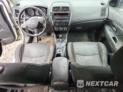 Zdjęcie 8 z 13 samochodu: 2012 MITSUBISHI OUTLANDER SPORT SE VIN:JA4AR4AU5CZ006650 - miniatura