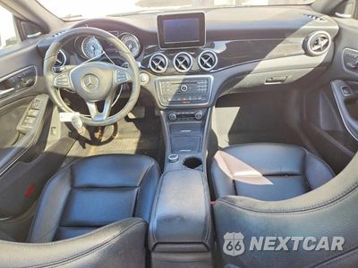 Zdjęcie 8 z 13 samochodu: 2015 MERCEDES-BENZ CLA 250 4MATIC VIN:WDDSJ4GB9FN191844 - miniatura