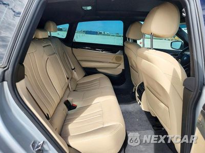 Zdjęcie 10 z 12 samochodu: 2018 BMW 640 XIGT VIN:WBAJV6C57JBK07844 - miniatura