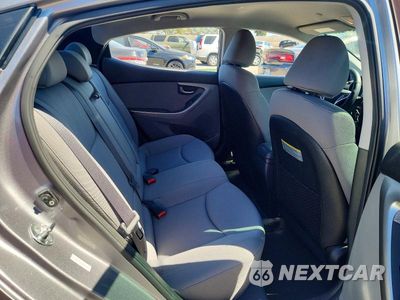 Zdjęcie 10 z 12 samochodu: 2012 HYUNDAI ELANTRA GLS VIN:KMHDH4AE3CU357533 - miniatura