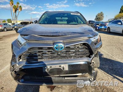 Piąte zdjęcie samochodu w środku: 2023 TOYOTA RAV4 XSE VIN:JTME6RFV0PD545307 - miniatura
