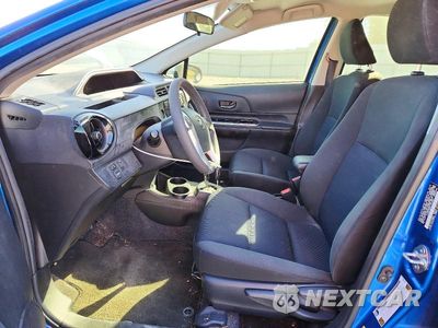 Zdjęcie 7 z 12 samochodu: 2015 TOYOTA PRIUS C TWO VIN:JTDKDTB30F1101564 - miniatura